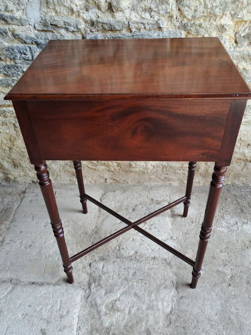 MAHOGANY SIDE TABLE CIRCA 1820 - ADDITIONAL PHOTO 2