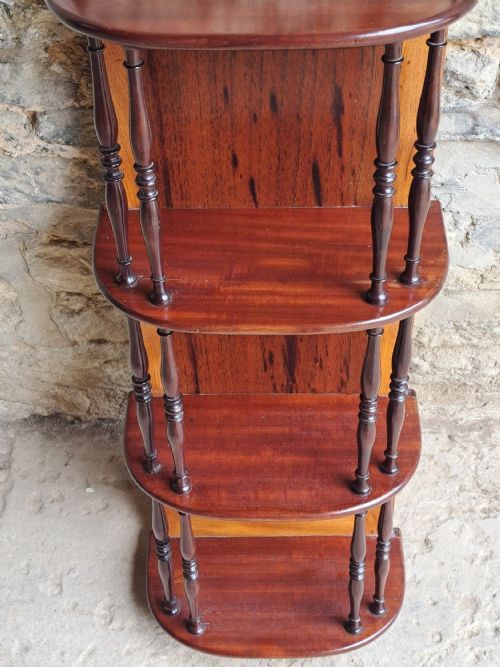 SET OF MAHOGANY HANGING WALL SHELVES CIRCA 1840 - ADDITIONAL PHOTO 4