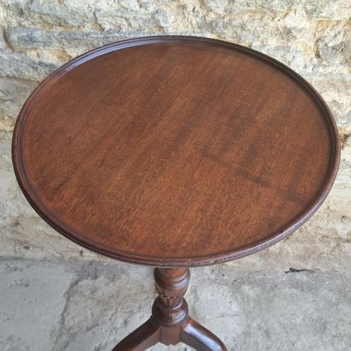 MAHOGANY TRIPOD WINE TABLE CIRCA 1870 - ADDITIONAL PHOTO 3
