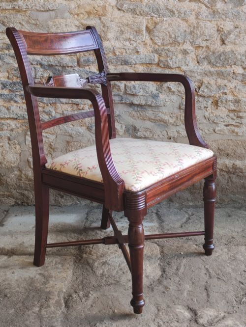MAHOGANY CARVER ARMCHAIR CIRCA 1800 - ADDITIONAL PHOTO 6