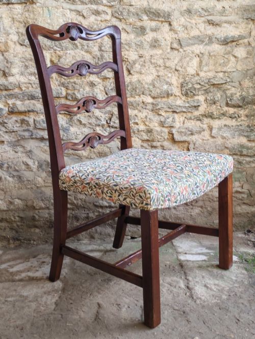 MAHOGANY LADDERBACK CHAIR CIRCA 1870 - ADDITIONAL PHOTO 1