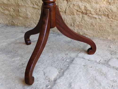 YEW TOP TRIPOD TABLE CIRCA 1820 - ADDITIONAL PHOTO 8