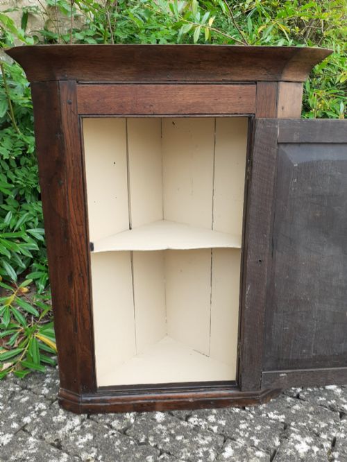 SMALL OAK HANGING CORNER CUPBOARD 18TH CENTURY - ADDITIONAL PHOTO 4