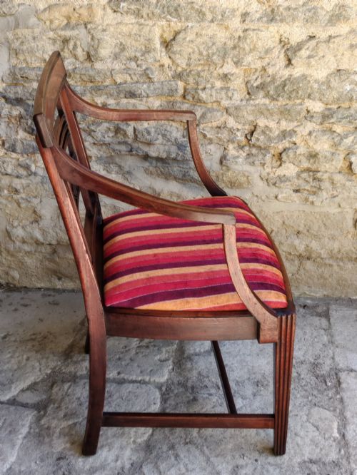 MAHOGANY CARVER CIRCA 1790 - ADDITIONAL PHOTO 3