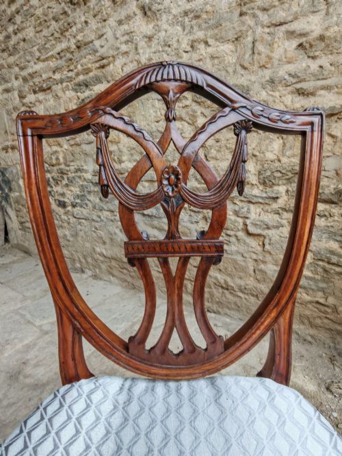 WALNUT SHIELD BACK SIDE CHAIR CIRCA 1790 - ADDITIONAL PHOTO 2