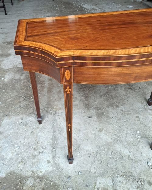 SATINWOOD AND MAHOGANY TEA TABLE CIRCA 1880 - ADDITIONAL PHOTO 5