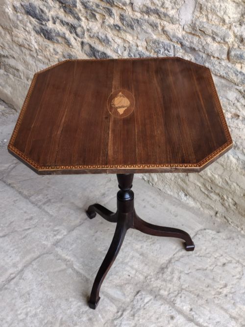 REGENCY TIPPING TRIPOD TABLE CIRCA 1820 - ADDITIONAL PHOTO 1