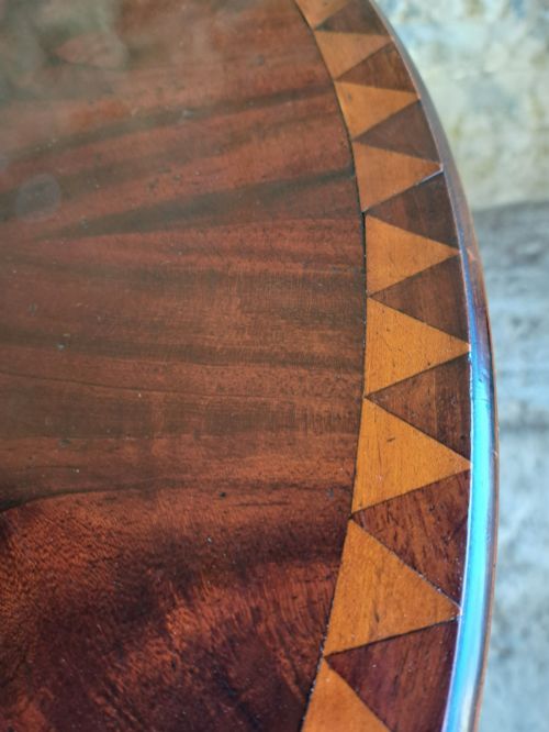 MAHOGANY INLAID OCCASIONAL TABLE - ADDITIONAL PHOTO 3