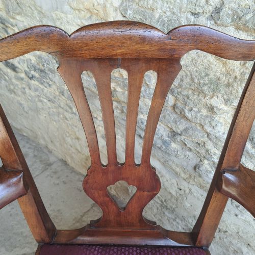 IRISH WALNUT ARMCHAIR CIRCA 1780 - ADDITIONAL PHOTO 4