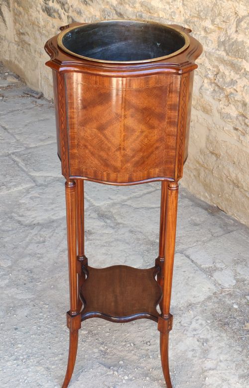 MAHOGANY JARDINIERE STAND CIRCA 1890 - ADDITIONAL PHOTO 1