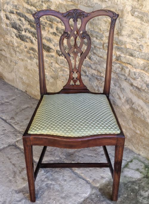 PAIR OF MAHOGANY CHIPPENDALE STYLE CHAIRS CIRCA 1890 - ADDITIONAL PHOTO 2