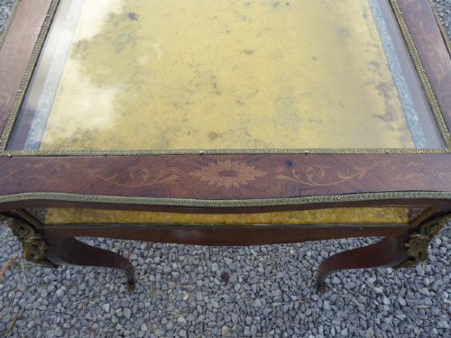 A mid-19th century French kingwood bijouterie table featuring glazed glass panels, gilt-bronze ormolu mounts, and cabriole legs. View VII