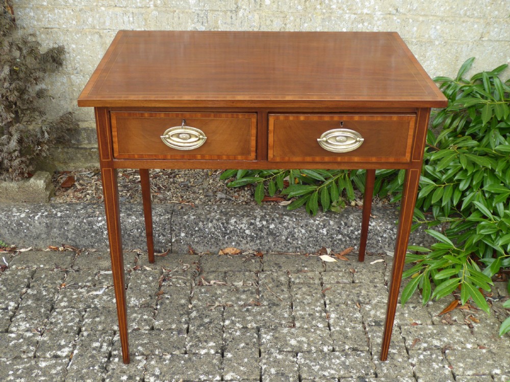 Georgian mahogany side table circa 1820 