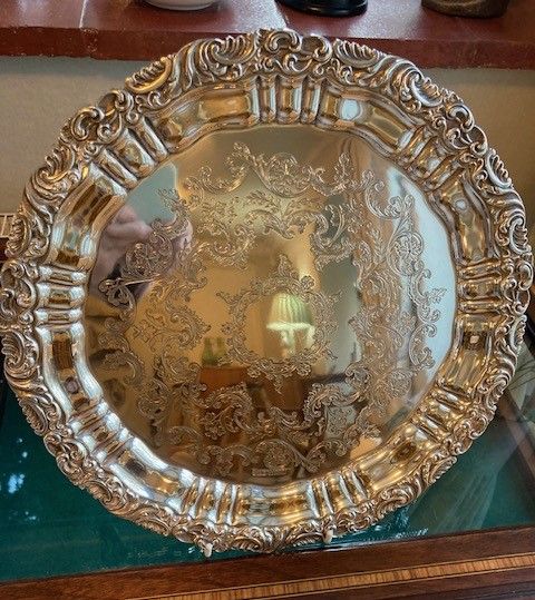 A Fine Silver Salver by Sheffield Silversmith Joseph Rodgers and Sons. Sheffield 1909