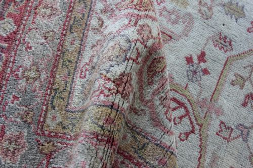 ANTIQUE USHAK CARPET ANATOLIAN CIRCA 1900 - ADDITIONAL PHOTO 8