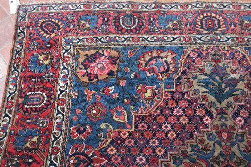 ANTIQUE BAKTIARI CARPET PERSIAN CIRCA 19001910 - ADDITIONAL PHOTO 7