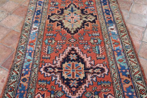 ANTIQUE PERSIAN HERIZ RUNNER - ADDITIONAL PHOTO 2