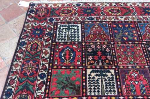 ANTIQUE 'GARDEN' DESIGN BAKTIARI RUG PERSIA - ADDITIONAL PHOTO 1