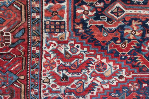 ANTIQUE KHAMSEH 'CHICKEN' RUG SOUTHERN PERSIA - ADDITIONAL PHOTO 2