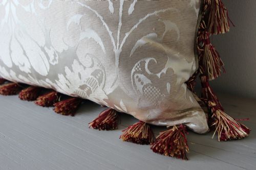 ANTIQUE AUBUSSON CUSHION - ADDITIONAL PHOTO 1