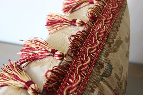 ANTIQUE AUBUSSON CUSHION - ADDITIONAL PHOTO 3