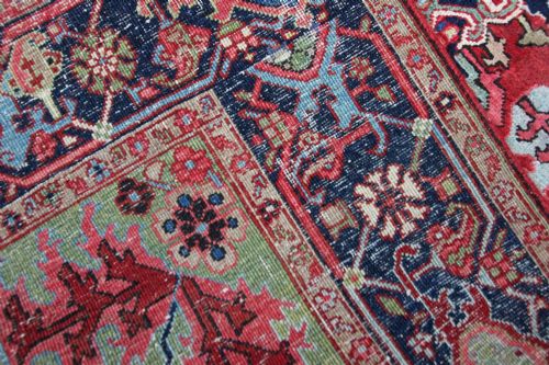 ANTIQUE HERIZ RUG - ADDITIONAL PHOTO 4