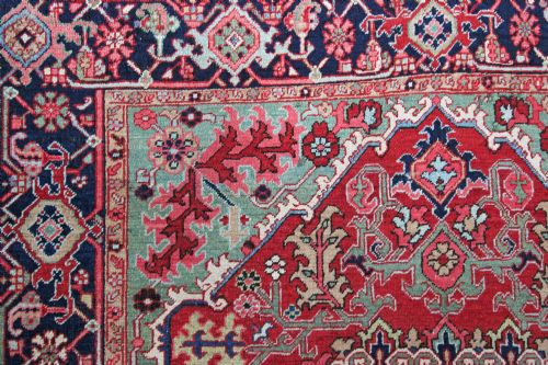ANTIQUE HERIZ RUG - ADDITIONAL PHOTO 8