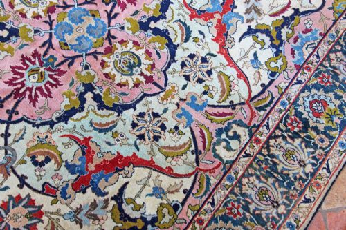 ANTIQUE 'BENLIAN' TABRIZ CARPET - ADDITIONAL PHOTO 4