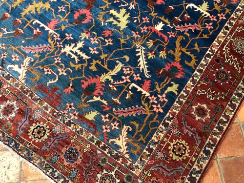 ANTIQUE SERAPI CARPET - ADDITIONAL PHOTO 2