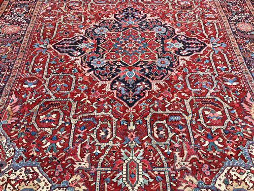 ANTIQUE HERIZ CARPET - ADDITIONAL PHOTO 1