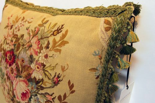ANTIQUE AUBUSSON CUSHION - ADDITIONAL PHOTO 4