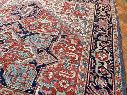 SQUARE ANTIQUE HERIZ CARPET - ADDITIONAL PHOTO 5