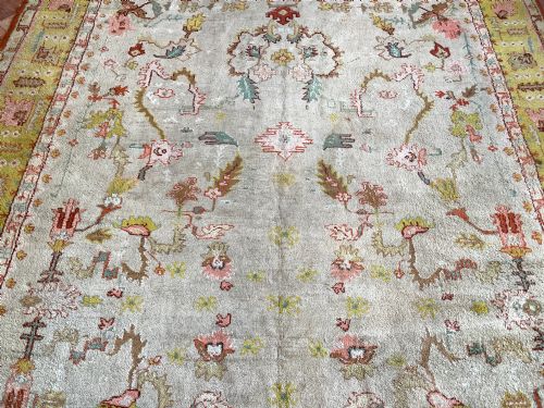 ANTIQUE USHAK CARPET - ADDITIONAL PHOTO 5