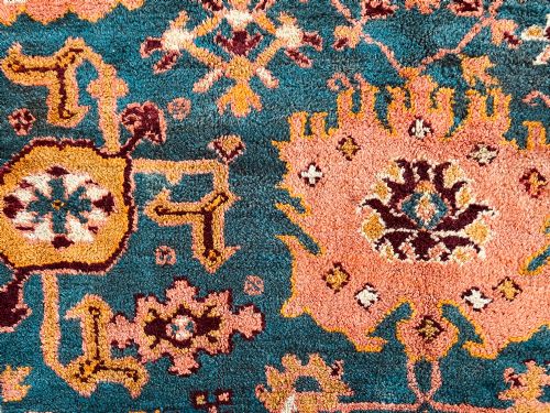 ANTIQUE USHAK CARPET - ADDITIONAL PHOTO 4
