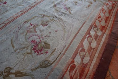 ANTIQUE AUBUSSON CARPET FRANCE CIRCA 1850 - ADDITIONAL PHOTO 3