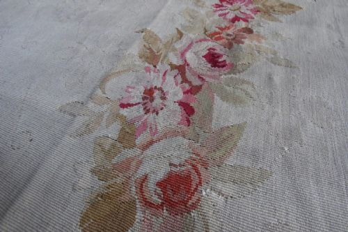 ANTIQUE AUBUSSON CARPET FRANCE CIRCA 1850 - ADDITIONAL PHOTO 5