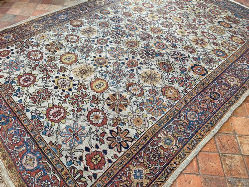 ANTIQUE SULTANABAD CARPET - ADDITIONAL PHOTO 1