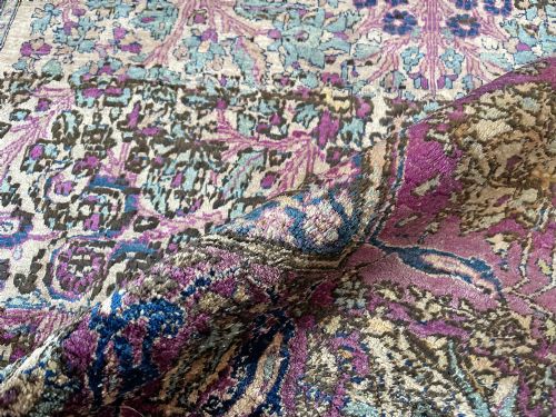 ANTIQUE SILK FARAHAN RUG - ADDITIONAL PHOTO 1