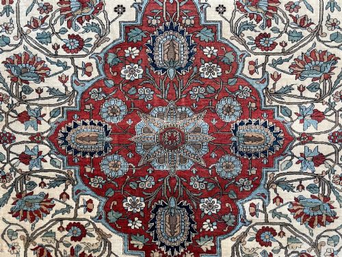 RARE ANTIQUE FARAHAN RUG - ADDITIONAL PHOTO 12