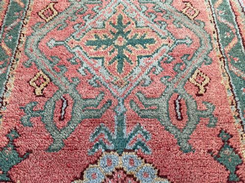 ANTIQUE USHAK RUG - ADDITIONAL PHOTO 1