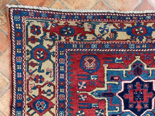 ANTIQUE HERIZ RUG - ADDITIONAL PHOTO 4