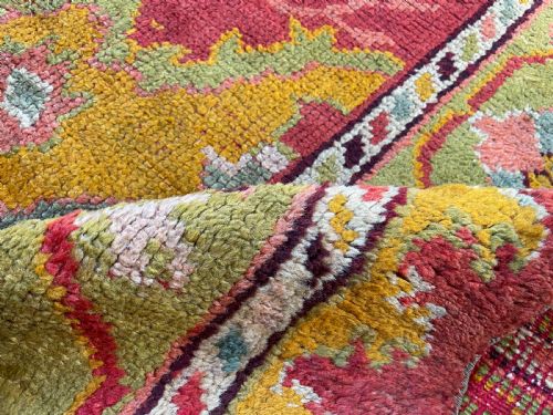 ANTIQUE USHAK CARPET - ADDITIONAL PHOTO 2