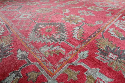 ANTIQUE SQUARE USHAK CARPET - ADDITIONAL PHOTO 4