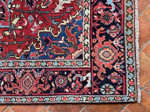 ANTIQUE HERIZ RUG - ADDITIONAL PHOTO 5