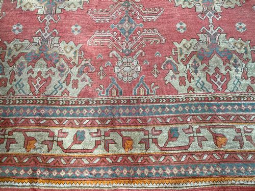 ANTIQUE USHAK CARPET - ADDITIONAL PHOTO 4