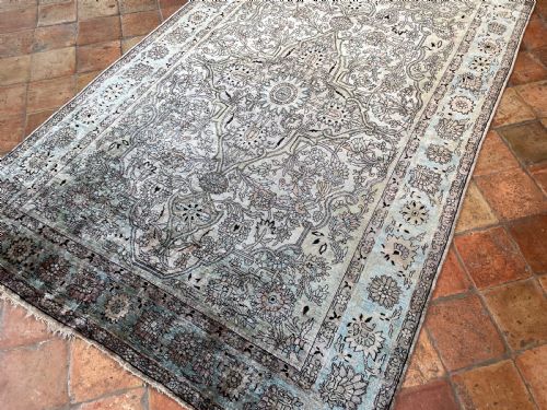 ANTIQUE SILK FARAHAN RUG - ADDITIONAL PHOTO 10