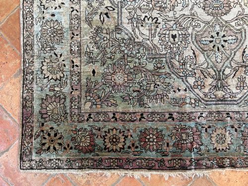 ANTIQUE SILK FARAHAN RUG - ADDITIONAL PHOTO 12