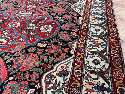 ANTIQUE FARAHAN RUG - ADDITIONAL PHOTO 2