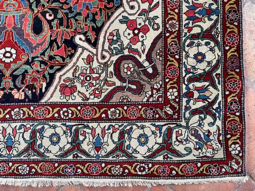 ANTIQUE FARAHAN RUG - ADDITIONAL PHOTO 3