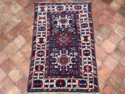 ANTIQUE LESGHI RUG - ADDITIONAL PHOTO 2